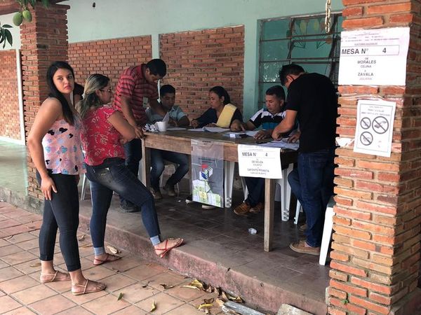 San Carlos del Apa inició jornada de votación en busca de un nuevo intendente - Nacionales - ABC Color