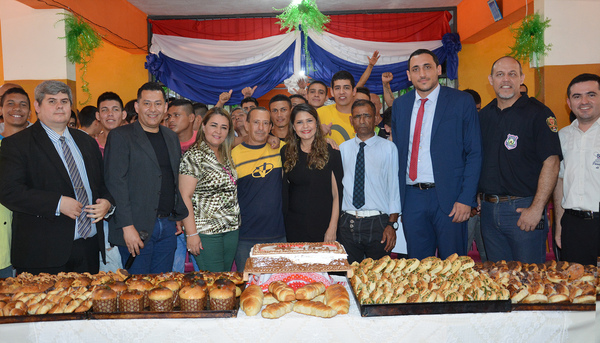 Personas privadas de libertad culminan curso de panadería y confitería en Misiones | .::Agencia IP::.