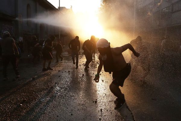 Incertidumbre en Chile tras 45 días de una crisis social sin tregua - Mundo - ABC Color