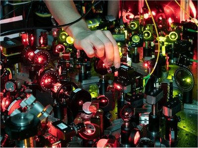 Científicos logran la reacción química más fría del universo