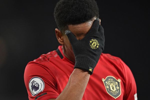 El Aston Villa frustra la remontada del United - Fútbol - ABC Color