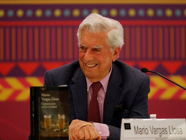 Vargas Llosa conmemora los 50 años de la novela que más le "costó" escribir