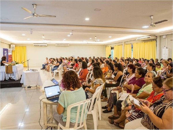 Lideresas debatieron sobre problemáticas económicas y ambientales