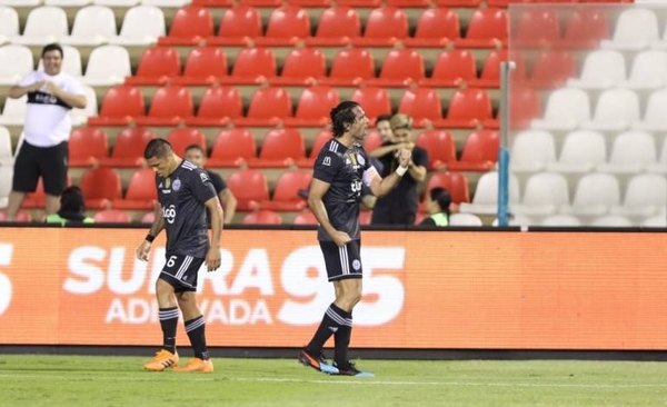 HOY / Roque estaciona a Olimpia a medio metro del tetra