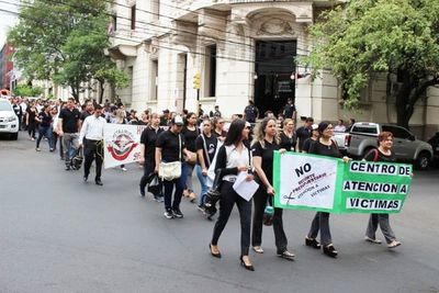 Ministerio Público continúa huelga y anuncia el cierre de varias fiscalías - Judiciales y Policiales - ABC Color