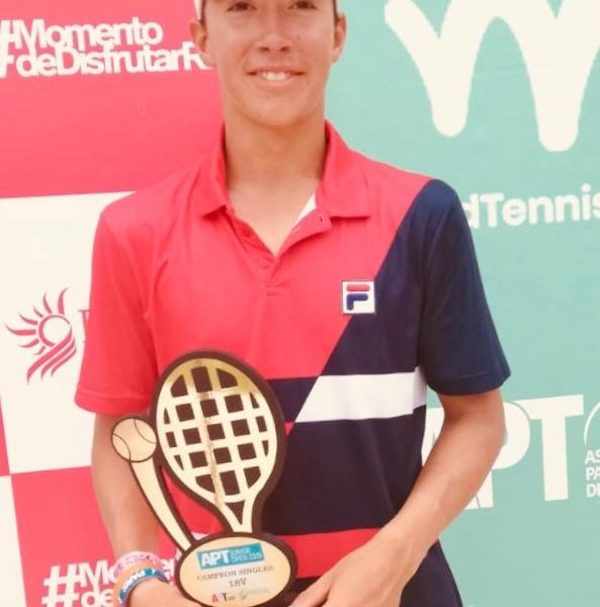Martín Vergara gana su primer campeonato internacional en la categoría 18 años