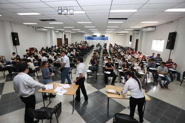 Dan a conocer resultados de examen para acceder a vacancias en Itaipu | .::Agencia IP::.