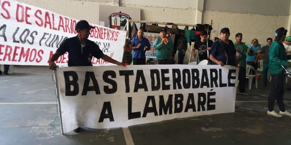 Más funcionarios se suman a huelga en Municipalidad de Lambaré