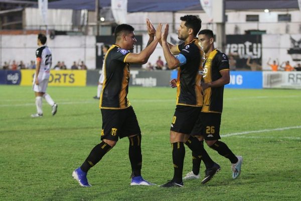 Gral. Díaz 0 - Guaraní 3. Fecha 19 Clausura 2019