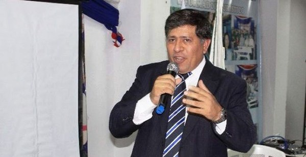 Crisis en comuna lambareña: piden fecha para intervenir o “salvar” al intendente Gómez - ADN Paraguayo