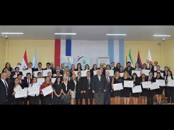 ENTREGAN TÍTULO A EGRESADOS DEL CURSO DE DIPLOMADO EN GESTIÓN DE POLÍTICAS PÚBLICAS