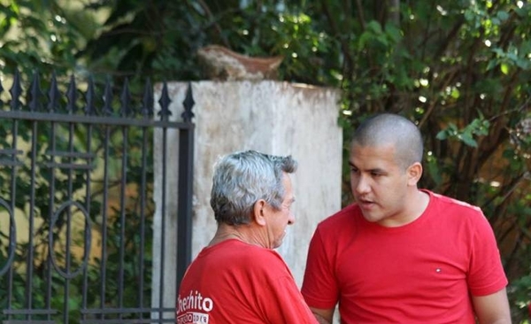 HOY / Culpan a los "dinosaurios de siempre" por suspensión de elección juvenil en la ANR