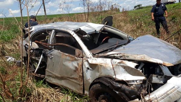 Joven policía que transportaba supuesta droga, muere en percance automovilístico | Radio Regional 660 AM