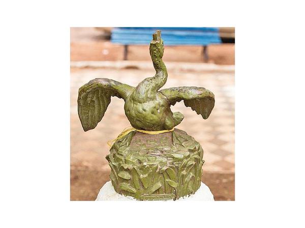 Alerta por robo de escultura
