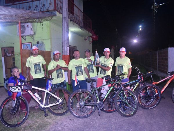 Desde Buenos Aires hasta Caacupé en bicicleta para visitar a la Virgen