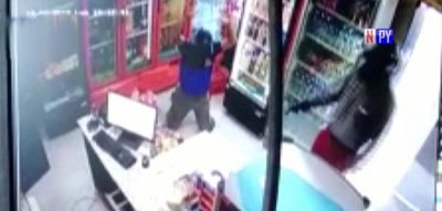 Una más de los motochorros: Desvalijaron una gasolinera | Noticias Paraguay