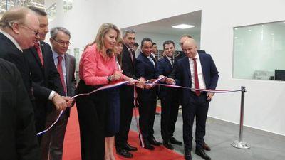 Inauguran empresa de autopartes en Luque