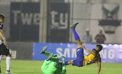 HOY / Derbi luqueño con mucho en juego