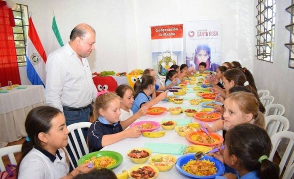 HOY / El hambre de los niños: 73  comunas y 5 gobernaciones  jaquean merienda escolar
