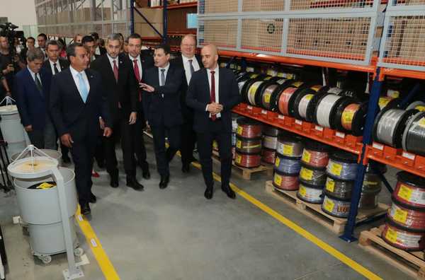 Firma alemana apuesta por Paraguay e inaugura fábrica de autopartes en Luque | .::Agencia IP::.