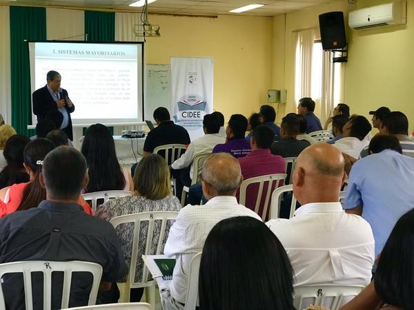 Charla sobre ley de desbloqueo llegará en diciembre al Chaco