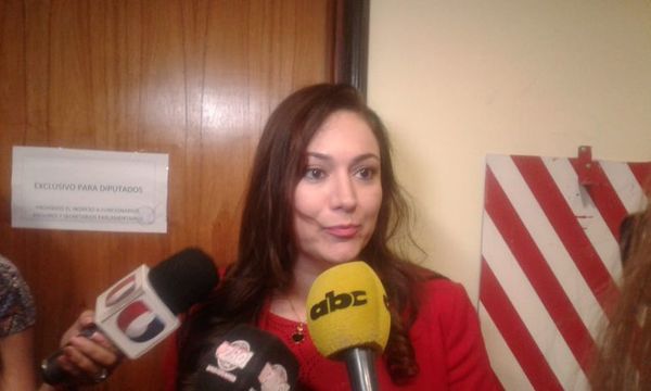 Alliana resuelve que Rocío Abed vuelva a ocupar banca del preso Quintana - Nacionales - ABC Color