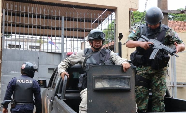 HOY / Enfrentamiento entre reos en cárcel de CDE deja un guardia herido