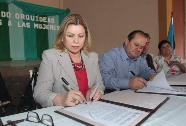 HOY / Piden a ministra desactivar escudo legal que impide los escraches contra su gestión