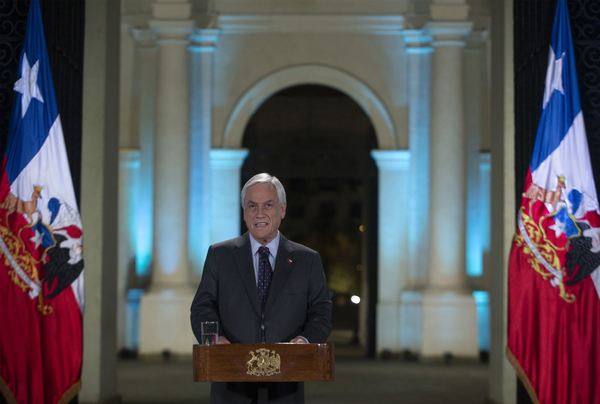 Piñera anuncia que dará ayuda de US$ 124 a más de un millón de familias pobres - .::RADIO NACIONAL::.
