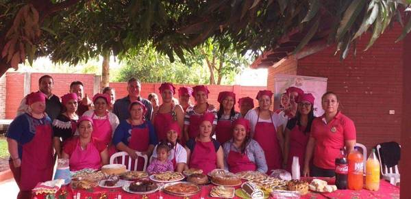 CLAUSURA DE CURSOS DE GASTRONOMÍA EN CAMBYRETÁ