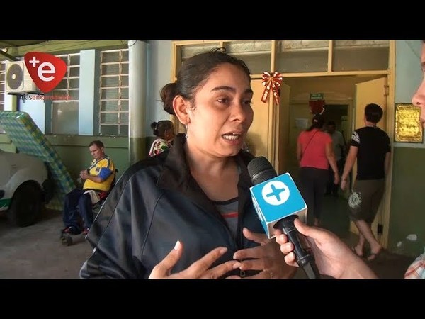 Familia de un hombre clama lugar en terapia intensiva en el Hospital Regional de Encarnación.