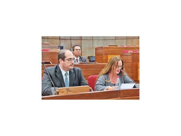 Leros niega vínculo con Joselo, pero comparten abogado