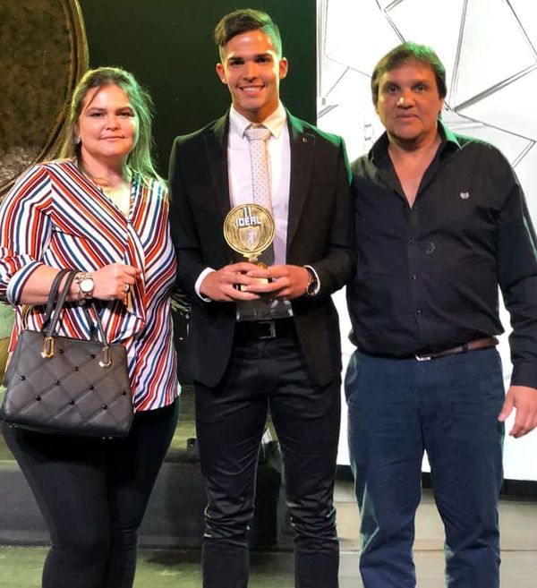 Distinción para “Totín” Amarilla - Deportes - ABC Color