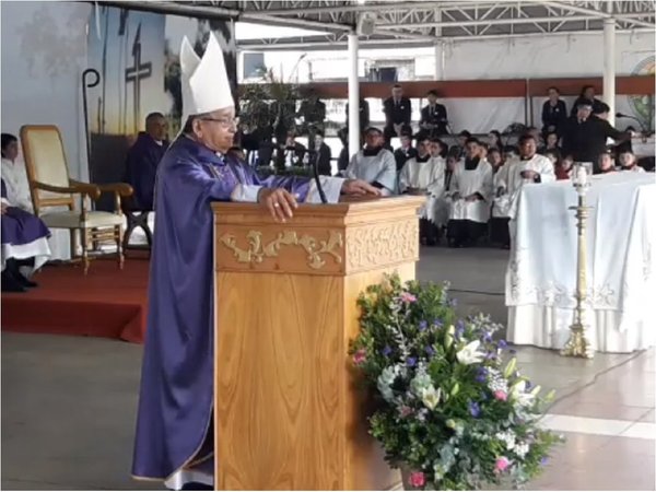Melanio Medina critica la frágil Justicia y las prácticas de nepotismo en el Congreso