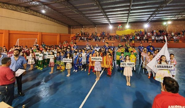 El Nacional C9 de fútbol de salón se juega en Pedro Juan