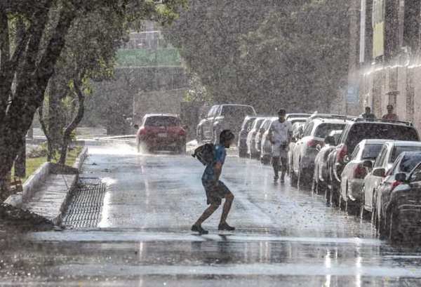 Jornada cálida, con lluvias y tormentas en todo el país