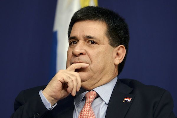 Fiscalía dispone que continúe investigación por desacato contra Cartes