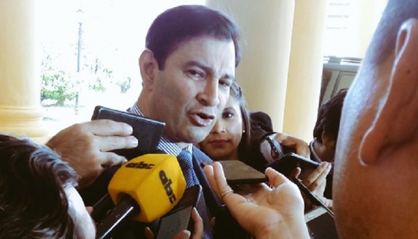 Beto Ovelar tildo de irresponsable a Diputados por aprobar presupuesto inflado