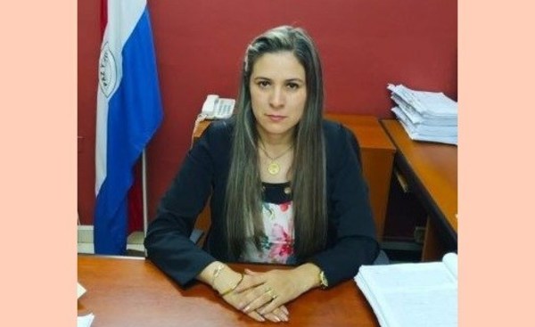 Fiscala que sorprendió a Euclides por imputar a policía que mató a delincuente fue apartada de su cargo - ADN Paraguayo