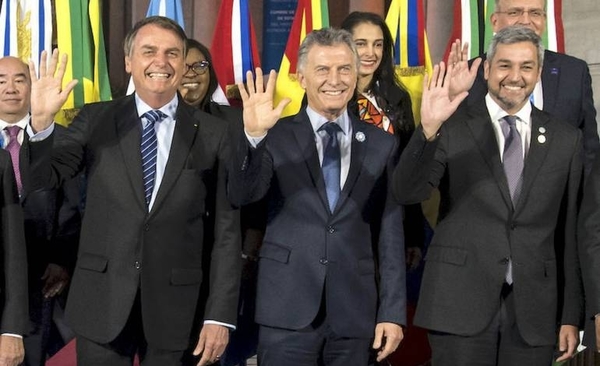HOY / Abdo viaja al Brasil para asumir presidencia pro témpore del Mercosur