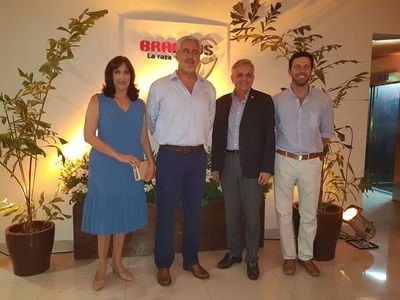 La tradicional cena de Brangus