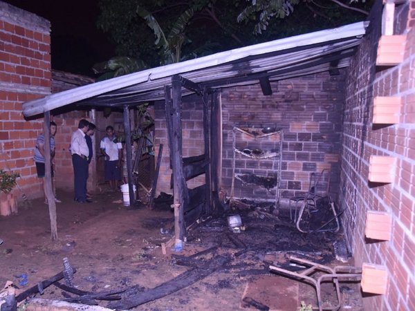 Incendio de vivienda deja un herido en Mariano Roque Alonso