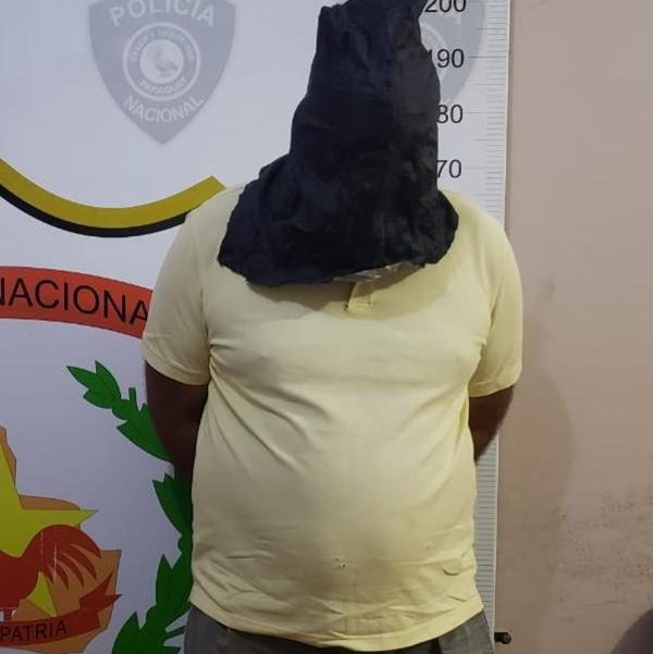 Cae hombre con orden de captura