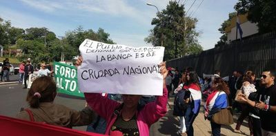 Seguidores de Cruzada Nacional reivindican banca dejada por Payo