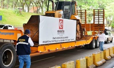 Las primeras maquinarias ingresan al lado paraguayo para inicio de obras en Franco