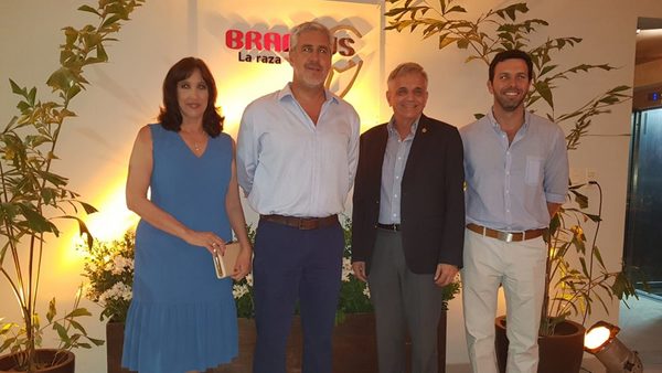 Fiesta de fin de año de Brangus
