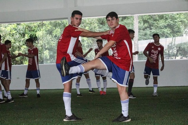 Paraguay enfrenta a Brasil con el deseo de llegar a la final