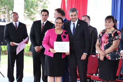 Becal abren postulación para acceder a becas de doctorado en Francia | .::Agencia IP::.