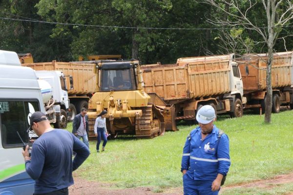 Maquinarias llegaron a zona de obras de Pdte. Franco