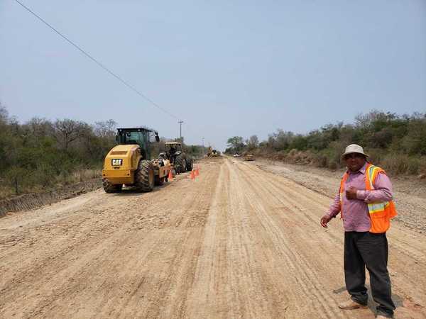 MOPC mejora caminos en Alto Paraguay como parte de la Emergencia Vial